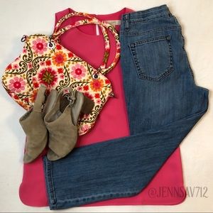 St. John’s Bay Light Denim Cropped Jeans